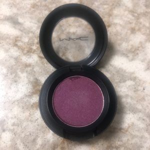 MAC Cosmetics Eyeshadow Plum Dressing